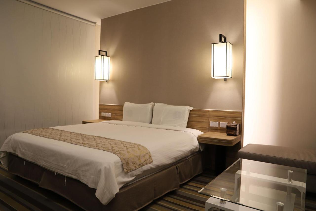 Tainan Julie'S Garden 峰情文旅 Hotel Анпин Екстериор снимка