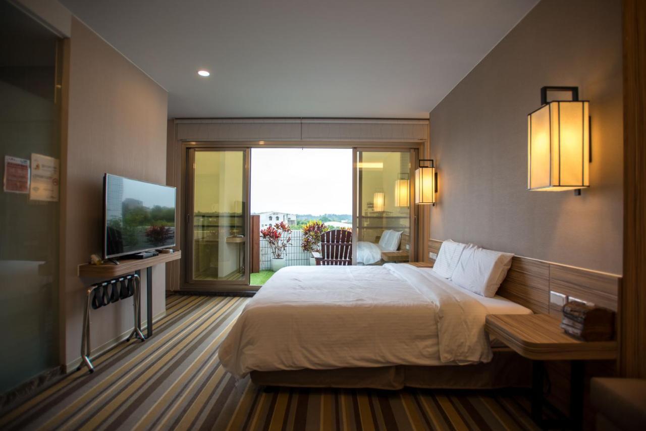Tainan Julie'S Garden 峰情文旅 Hotel Анпин Екстериор снимка