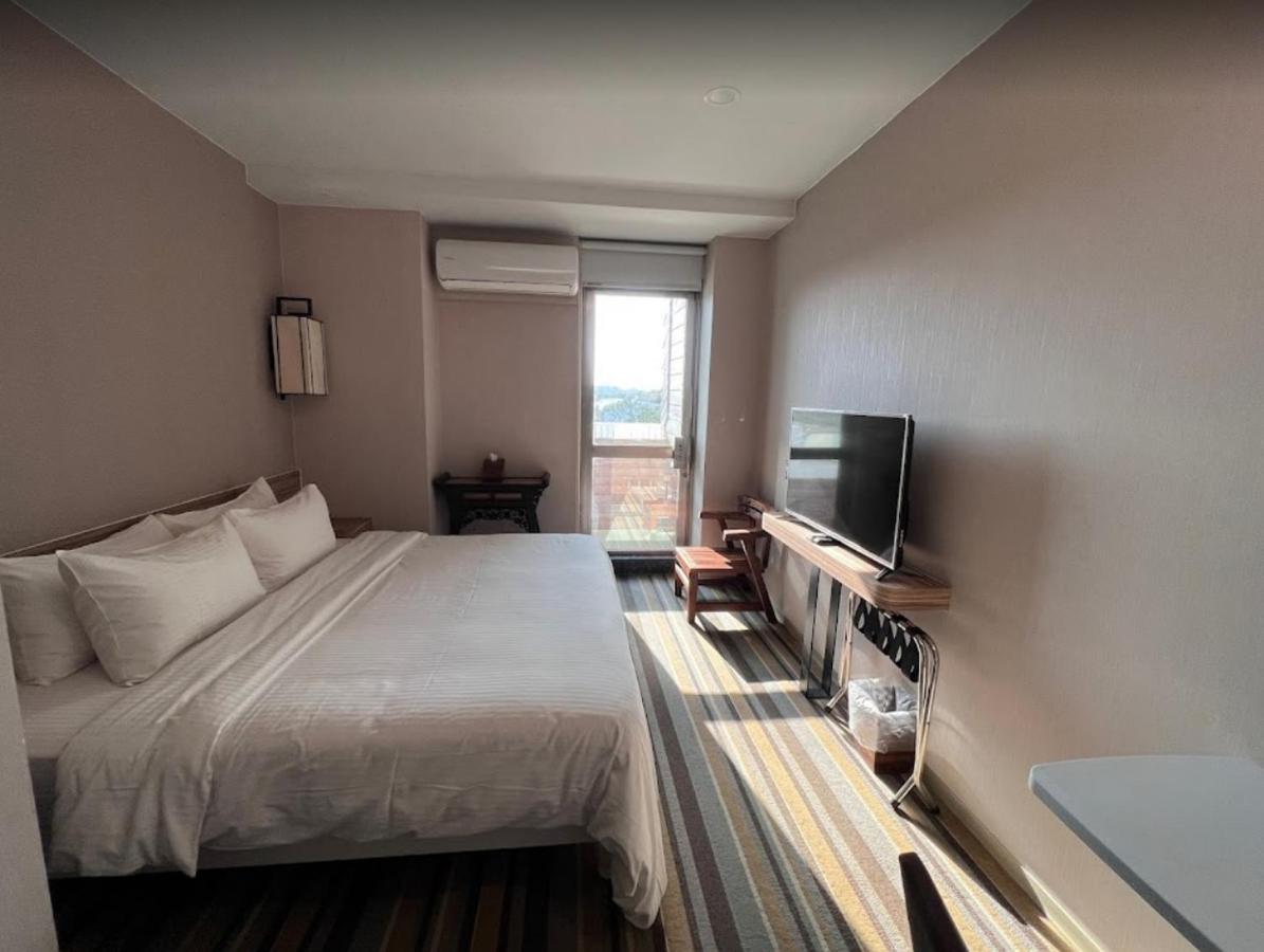 Tainan Julie'S Garden 峰情文旅 Hotel Анпин Екстериор снимка