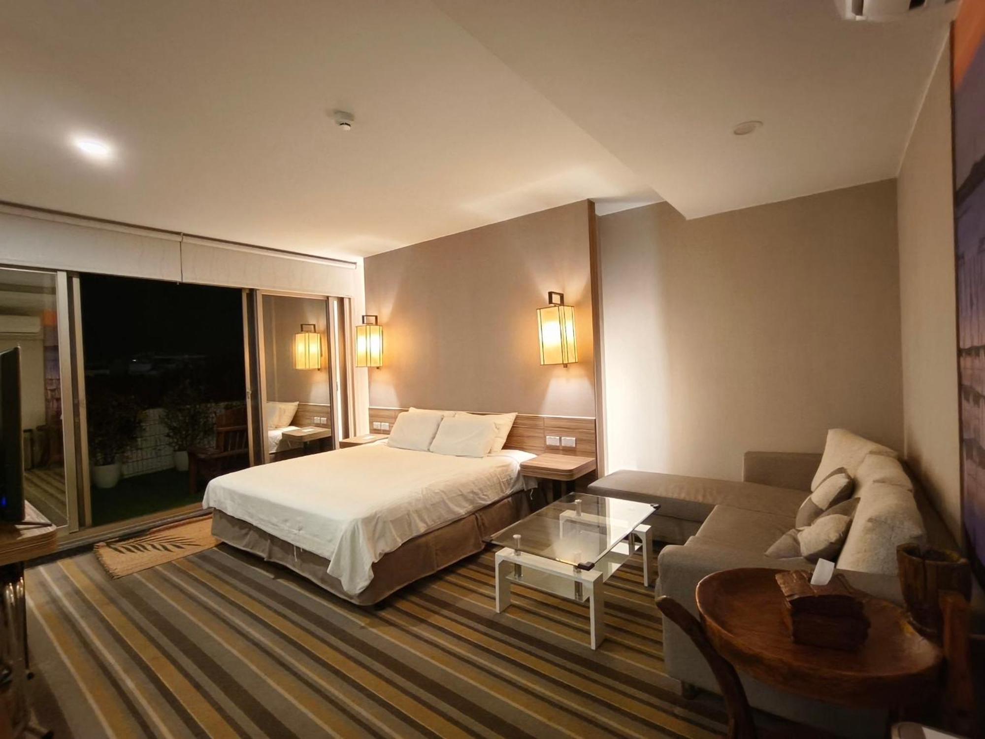Tainan Julie'S Garden 峰情文旅 Hotel Анпин Екстериор снимка