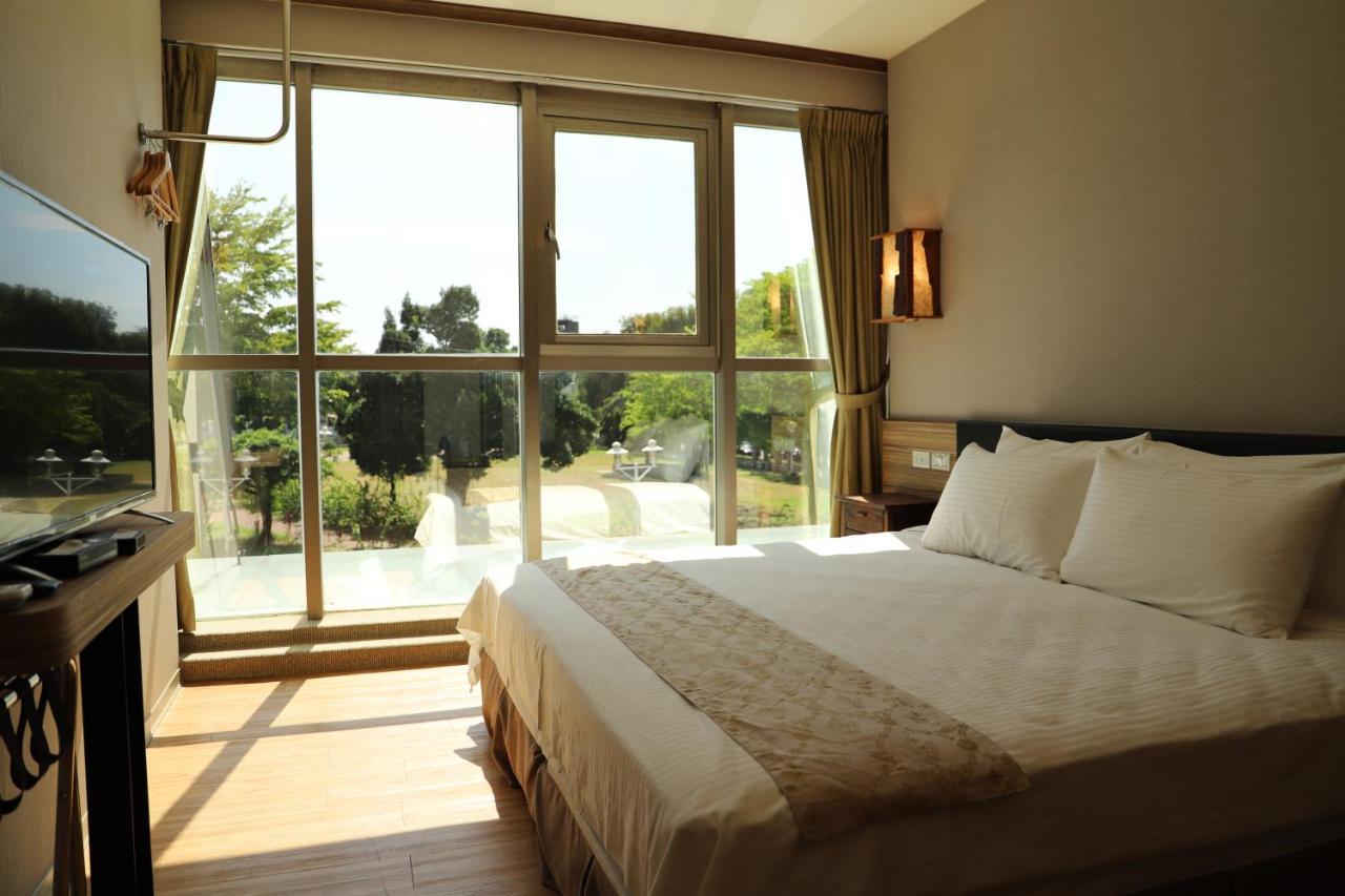 Tainan Julie'S Garden 峰情文旅 Hotel Анпин Екстериор снимка