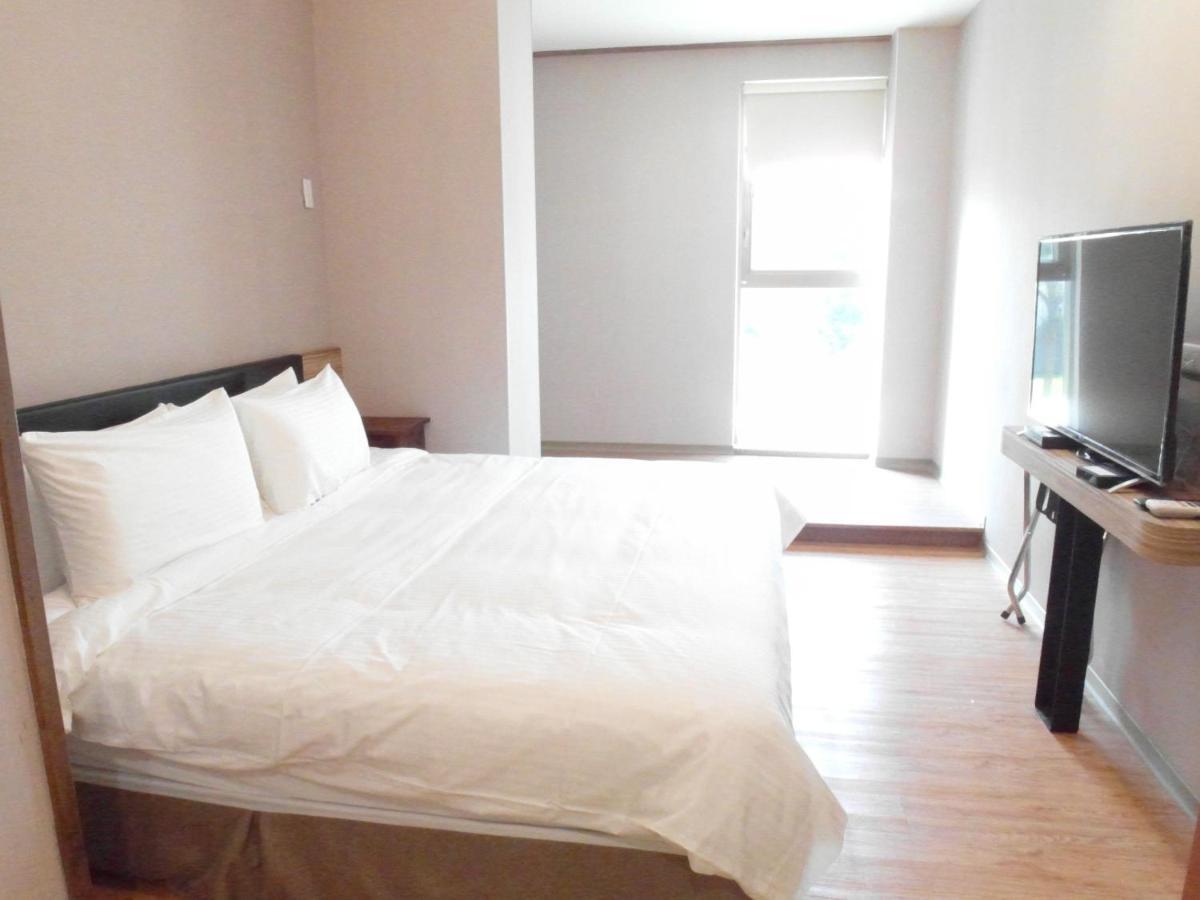 Tainan Julie'S Garden 峰情文旅 Hotel Анпин Екстериор снимка