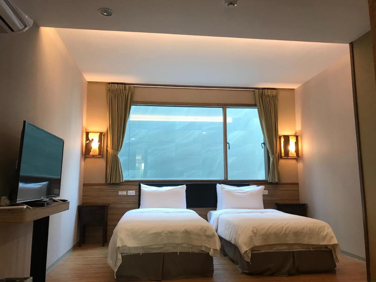 Tainan Julie'S Garden 峰情文旅 Hotel Анпин Екстериор снимка